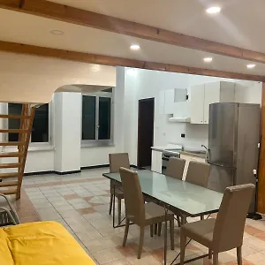  Apartahotel La Lanterna Italia